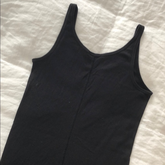 Vince Tank - Picture 3 of 3